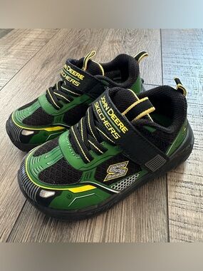 John Deere Skechers Kids Skech Tracks Tractor Tronix 8 Black Green 407062